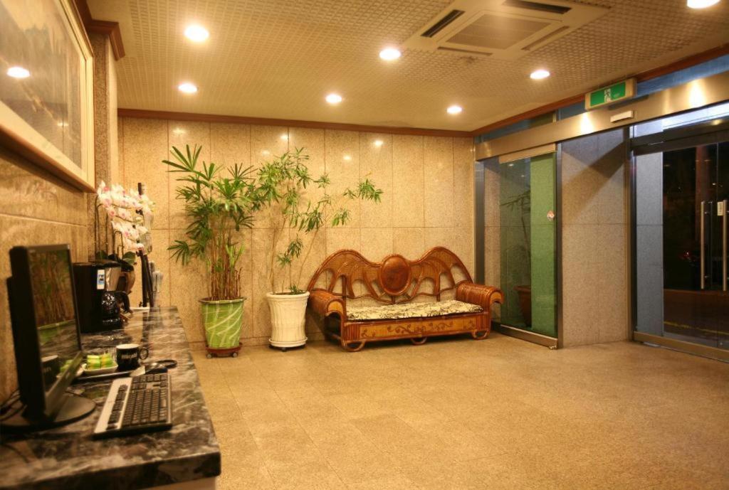 New World Hotel Yongsan 서울특별시 외부 사진